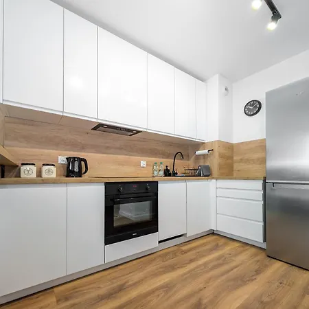 Apartamento Artemskiej Comfort By Bookinghost *